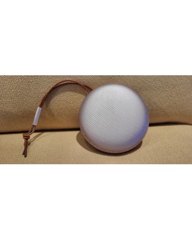 Bang & Olufsen Beosound A1 Portable Speaker Nordic Ice - OUTL02